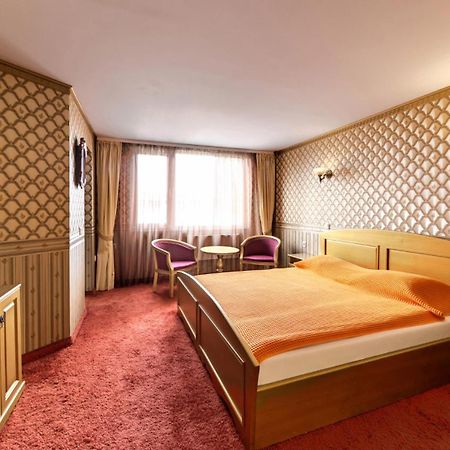 Hotel Sveti Nikola Boyana - Free Parking Sofia Eksteriør billede